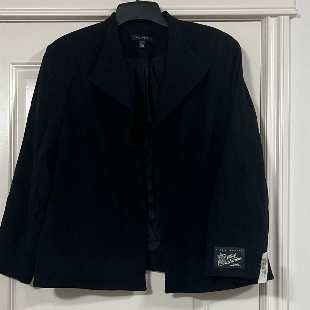 Versace Louben Women's Black blazer Jacket. Size 22. AUTHENTIC PIECE